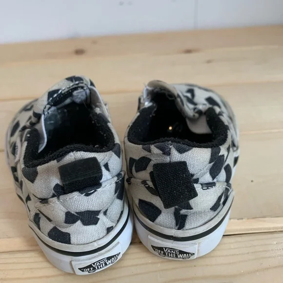 Vans Toddler Slip-On Soccer Print Shoes - Black & White-Toddler Size 5 - Picture 4 of 11